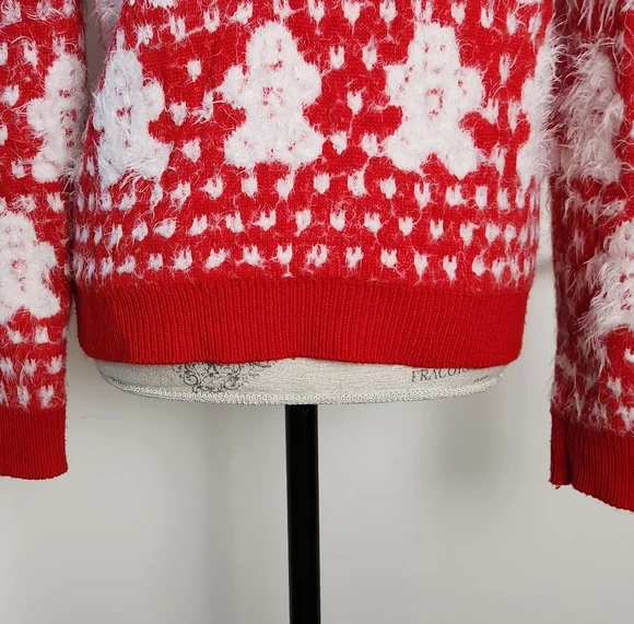 Eyelash Knit Gingerbread Christmas Sweater - Picture 6 of 9